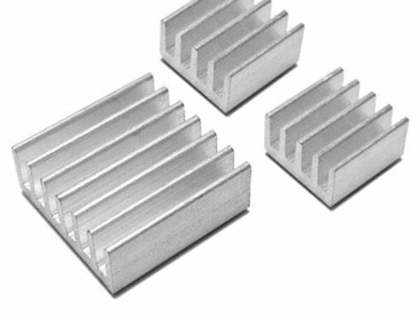 set-of-aluminum-heatsink-for-raspberry-pi-(1-large-and-2-small-with-sticker